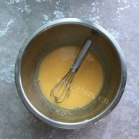DIY北海道戚风蛋糕做法图解6)