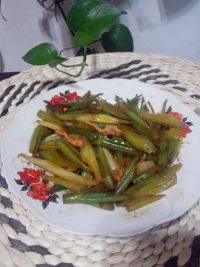 易做的芹菜炒肉