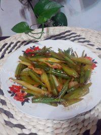 易做的芹菜炒肉
