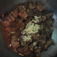 家常菜红烧排骨做法图解7)