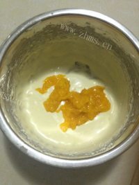 好吃不腻的芒果冻芝士做法图解7)
