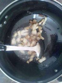 肥而不腻的肉焖梅干菜做法图解5)