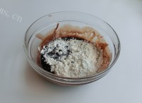 美味摩卡杯子蛋糕做法图解3)