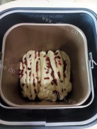 唇齿留香的蔓越莓土司做法图解13)