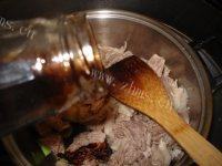 美味的牛肉酸辣粉做法图解4)