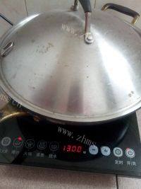 营养的土豆焖排骨做法图解7)