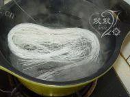 螃蟹粉丝煲做法图解1)