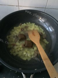 咖喱土豆牛肉饭做法图解4)