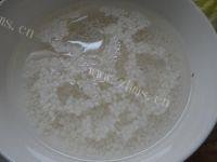 美味的糯米珍珠丸子做法图解4)