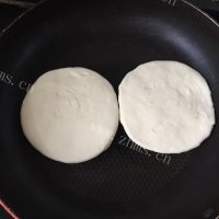 五味俱全的腊汁肉夹馍做法图解14)