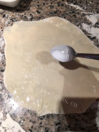 自制葱香手抓饼做法图解7)