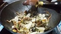 美味棒棒蟹炒年糕做法图解8)