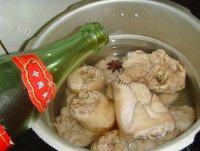 「DIY美食」红烧猪脚做法图解4)