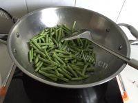 家常菜蒜香豇豆做法图解5)
