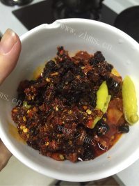 美味的香辣基围虾做法图解3)