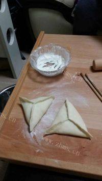 中式主食糖三角做法图解5)