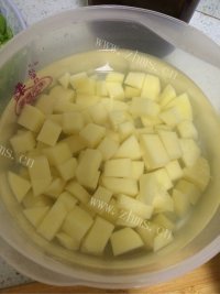 爱吃土豆鸡丁盖饭做法图解2)