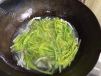 黄花菜滚沙虫干做法图解11)