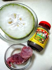 虾酱肉片炒冬瓜做法图解1)