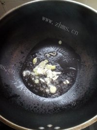 色香味浓的红烧虾做法图解3)