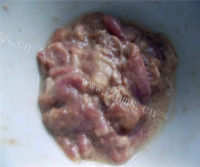 家常菜肉片炒黄瓜做法图解3)