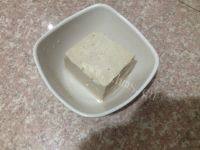 自制香菇豆腐鲫鱼汤做法图解2)