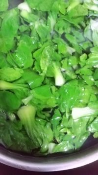 回味无穷的香菇素菜包做法图解3)
