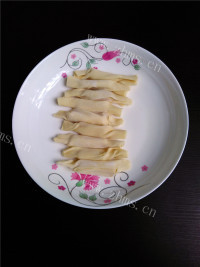 自制香蕉糖果做法图解4)