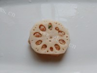 色泽鲜亮的藕夹做法图解6)