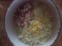 食欲满满的发面馅饼做法图解3)