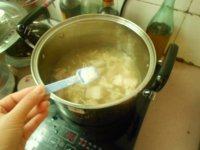 金针菇肉片汤