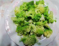 味道不错的爆炒肉片塔菜花做法图解4)