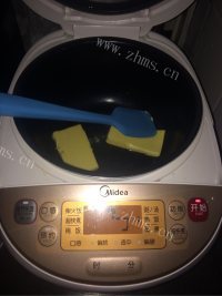美味的电饭煲牛扎糖做法图解7)