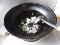 家常菜素炒白菜做法图解9)