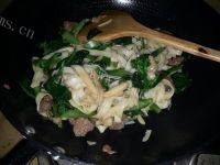 简易芥蓝牛肉炒河粉做法图解8)