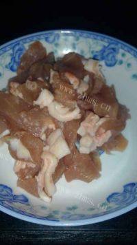 家常菜菜花炒肉片做法图解4)