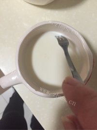 回味无穷的双皮奶做法图解3)