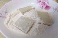 家常菜油煎豆腐做法图解3)