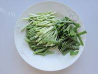 「DIY美食」韭菜炒银鱼做法图解3)
