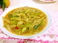 家常菜素炒丝瓜