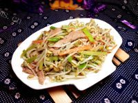 家常菜肉炒三丝