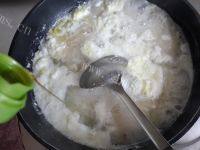 美味的鸡蛋挂面汤做法图解7)