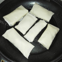 超好吃的炸春卷做法图解7)