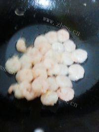 家常菜虾仁炒秋葵做法图解3)