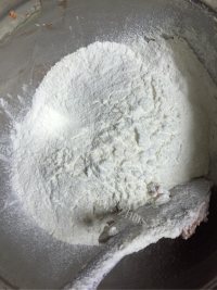 香甜可口的南乳果仁饼干做法图解4)