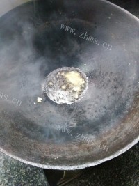 唇齿留香的莴笋炒肉做法图解2)