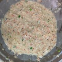 鲜虾饼做法图解4)