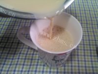 好喝的蜜豆奶茶做法图解9)