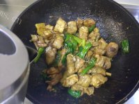 色香味俱全的黄焖鸡做法图解13)