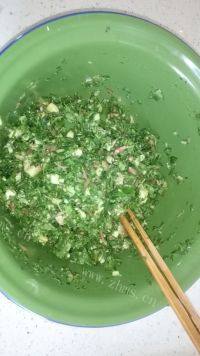 好吃的鸡毛菜肉包做法图解4)
